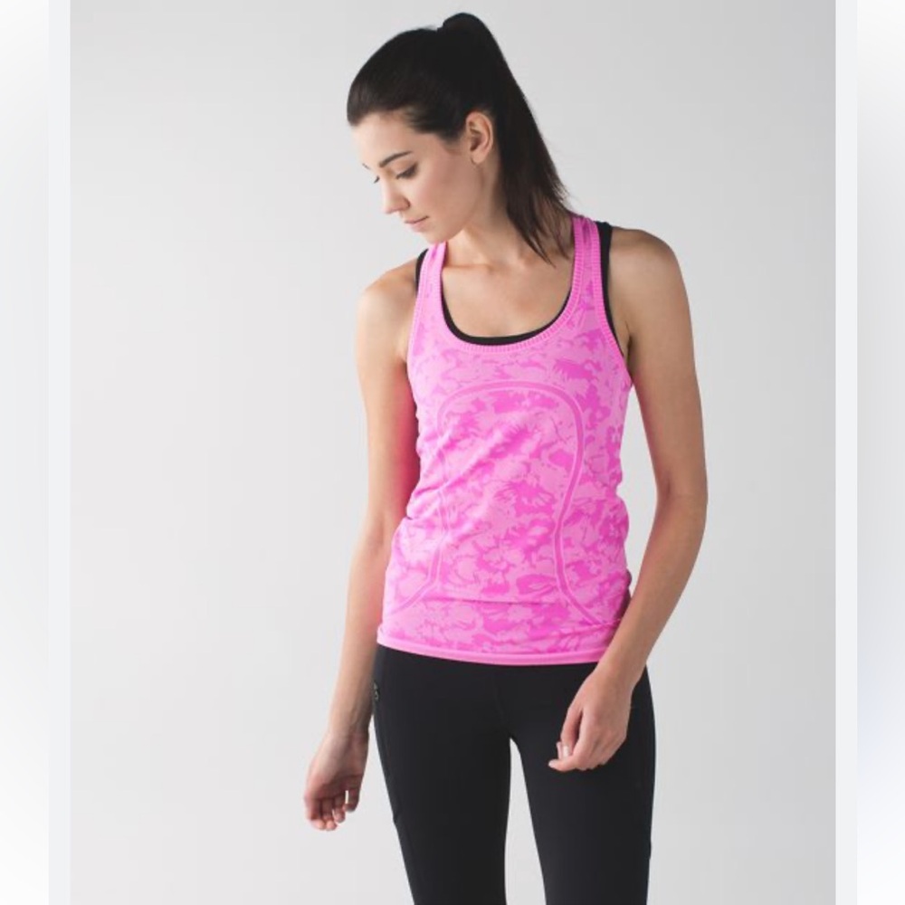 Lululemon Swiftly Tech Pink Camo Size 4